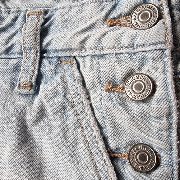 Abercrombie & Fitch  Distressed Boyfriend Ankle Length Light Wash Denim Overalls - Picture 8 of 11